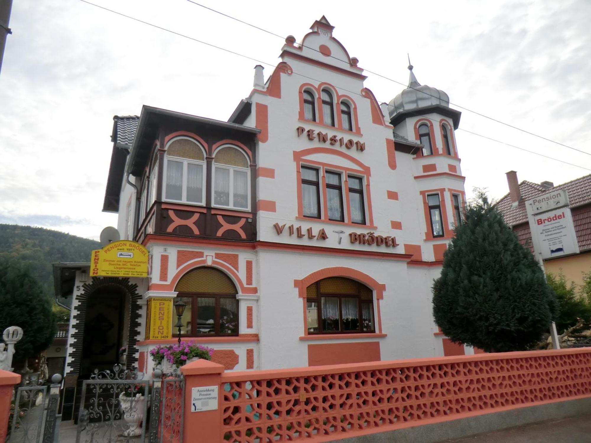Pension Villa Broedel Bad Blankenburg Esterno foto